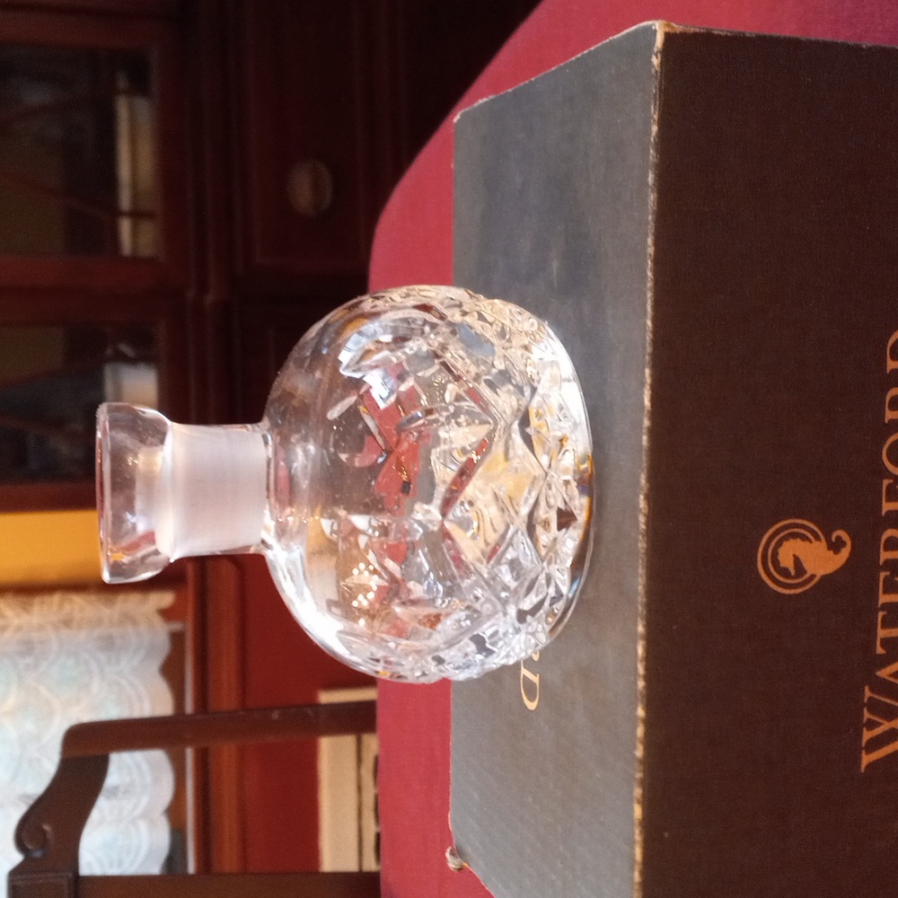 Waterford Crystal Diamond-Cut Perfume Bottle, Lismore Pattern - Picture 3 of 12